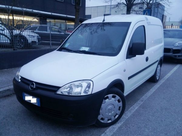 Opel combo corsa