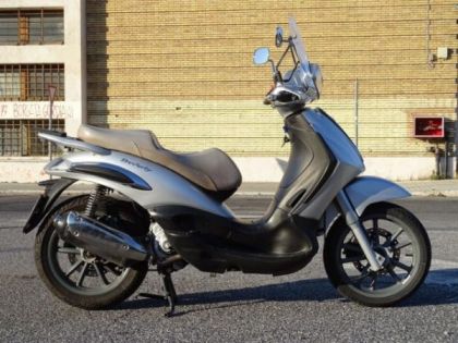 Piaggio Beverly 250 Tourer Prezzo, Scheda tecnica e Foto - Dueruote