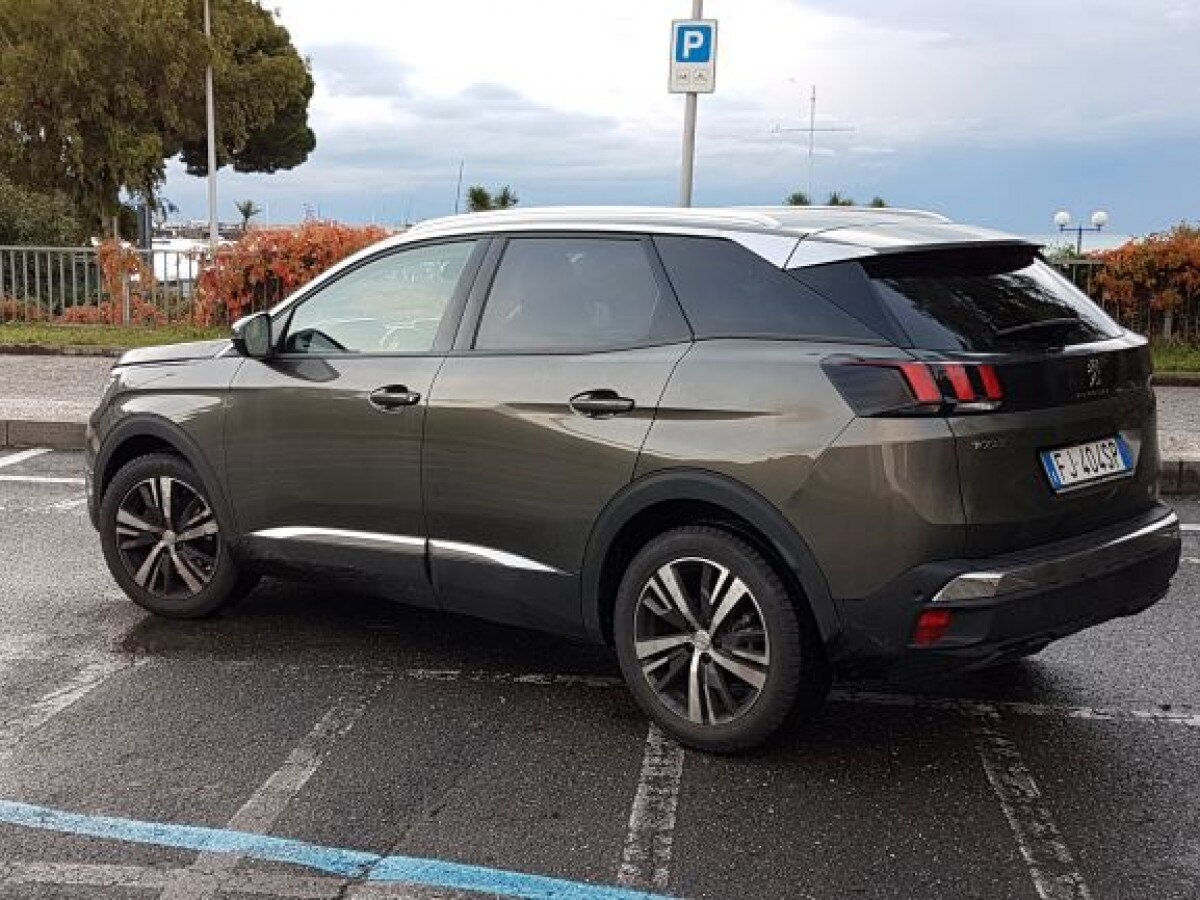 Peugeot 3008 Bluehdi 120 Eat6 Sands Allure Auto Usate Quattroruoteit