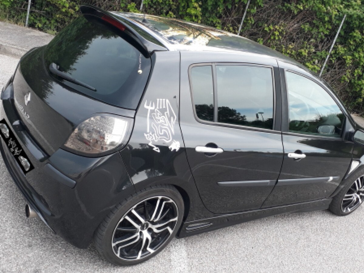 RENAULT Clio 1.5 dCi 85CV 5 porte Le Iene Auto Usate Quattroruote