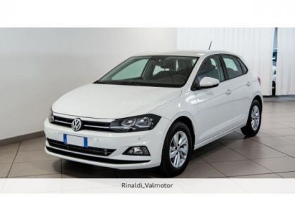 polo macchina bianca