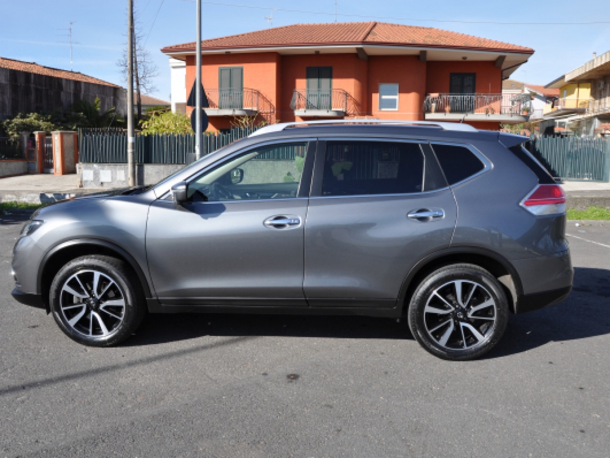 Nissan x trail avito